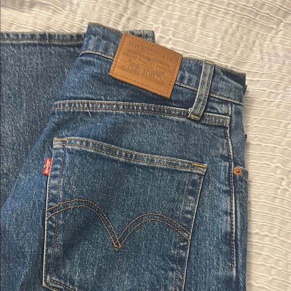 Levi's Ribcage Straight - Picture 2 of 5